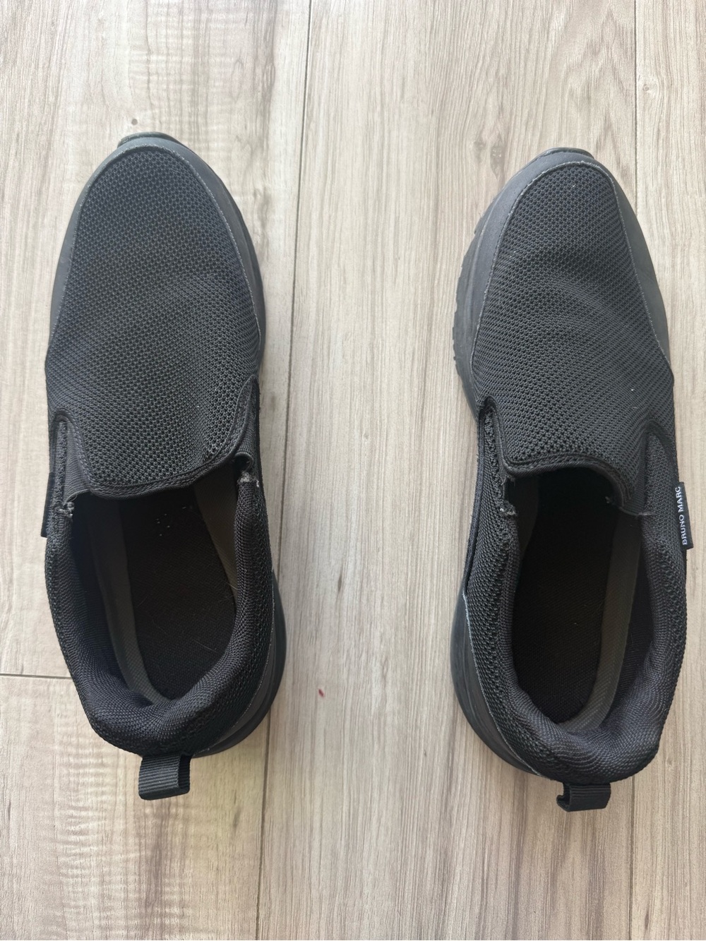 Men's Slip-On Mesh Sneakers - Black